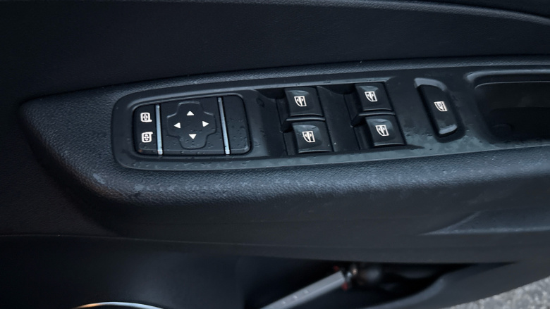 Renault Captur 0.9 TCE 90 Iconic 5dr Petrol Hatchback